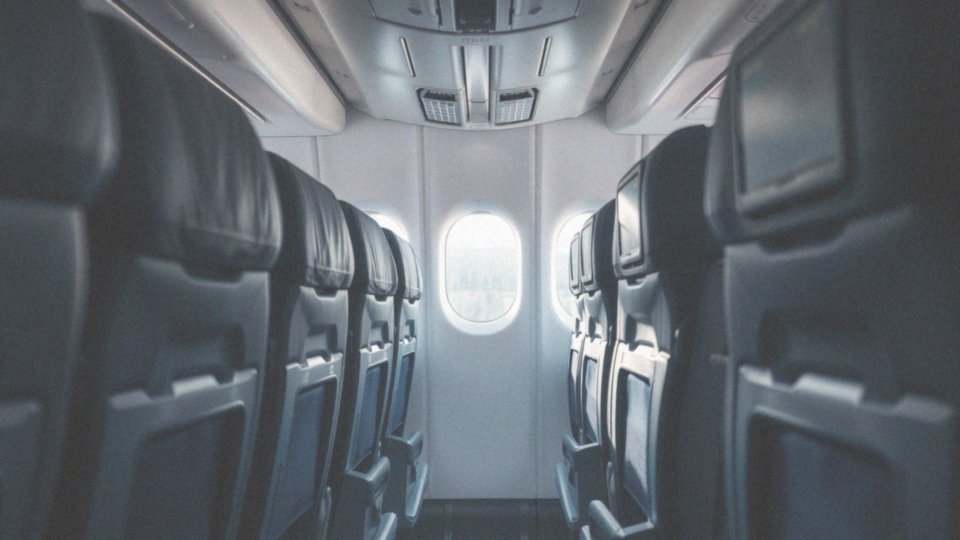 Ile jest miejsc w samolocie Ryanair? Sprawdź pełne informacje